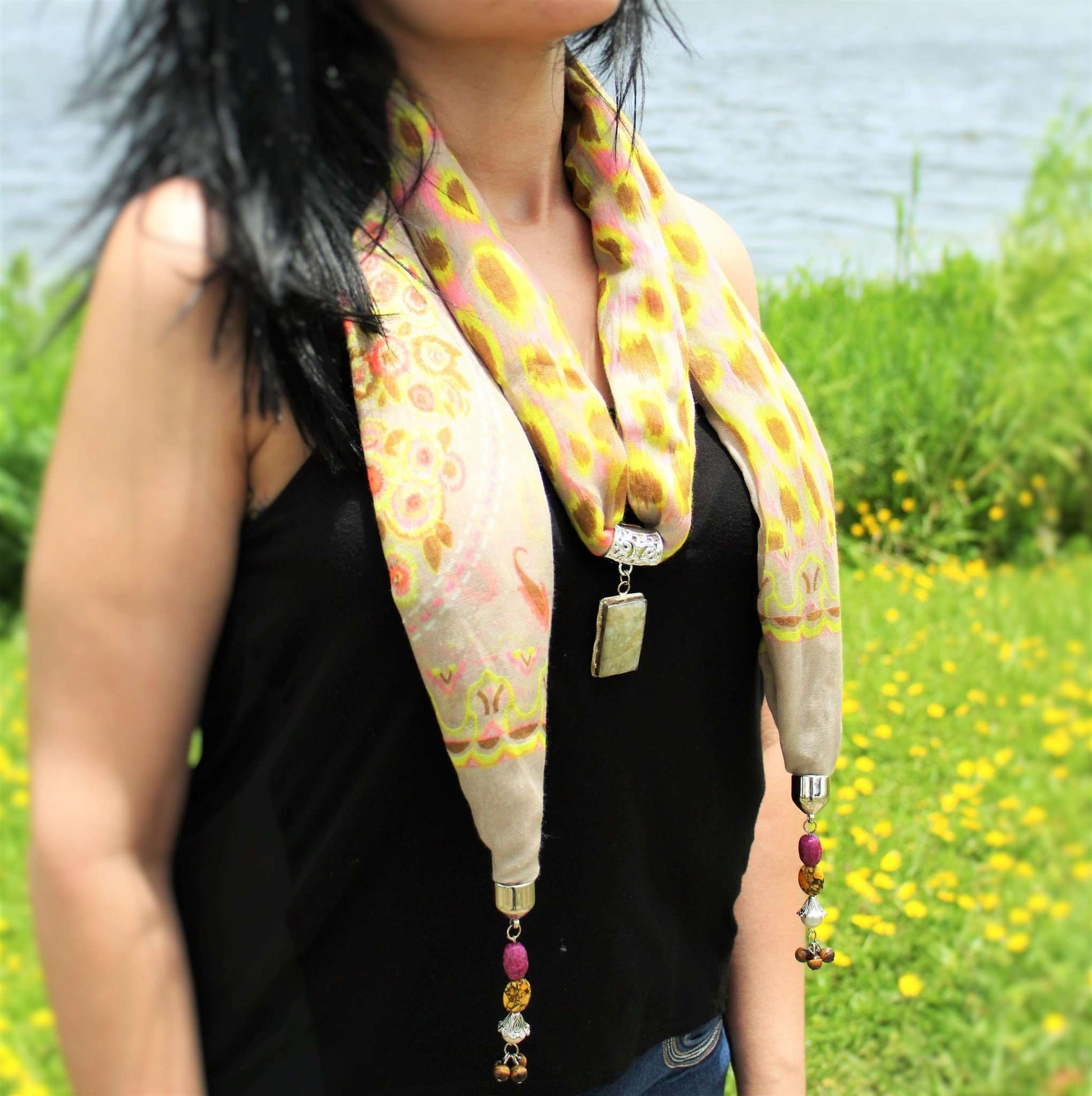 Springtime Headliner Pendant Scarf | Wild Lotus